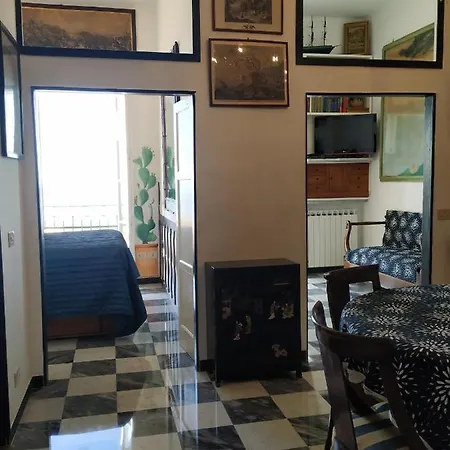 La Priaguea - House Apartman Camogli